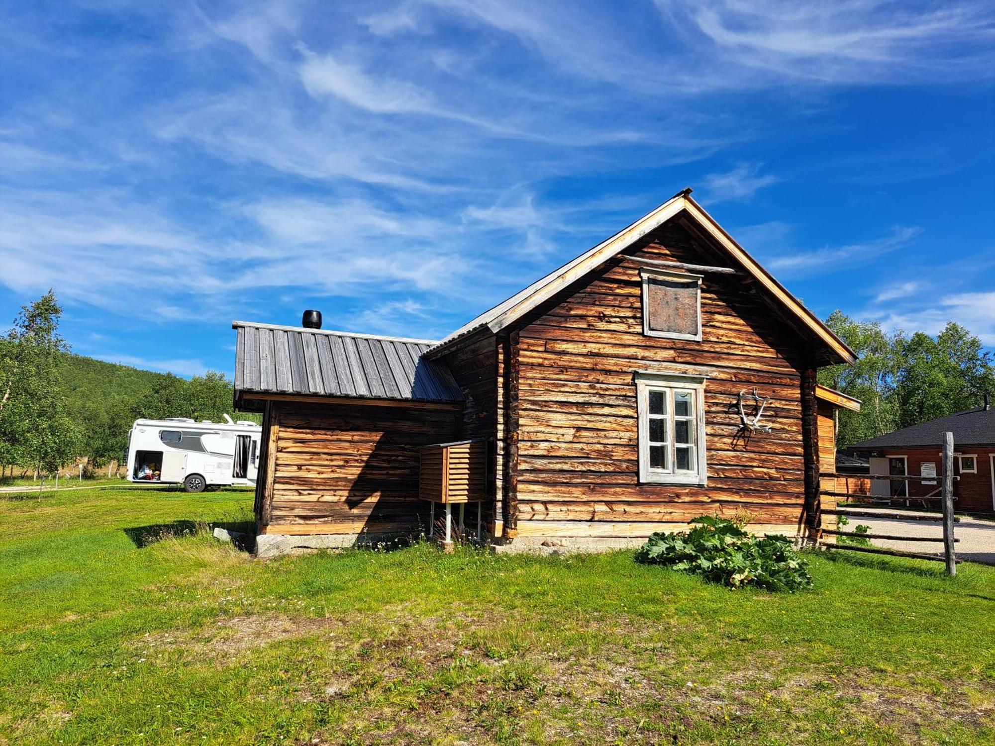 Lapinkylae Hotel Utsjoki Bagian luar foto